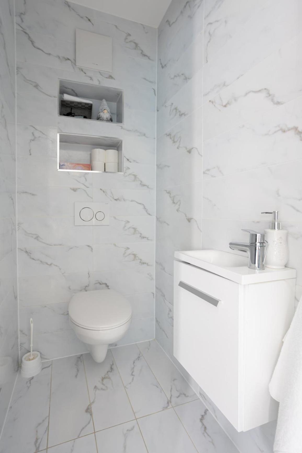 Hellowine Apartman Егер Екстериор снимка